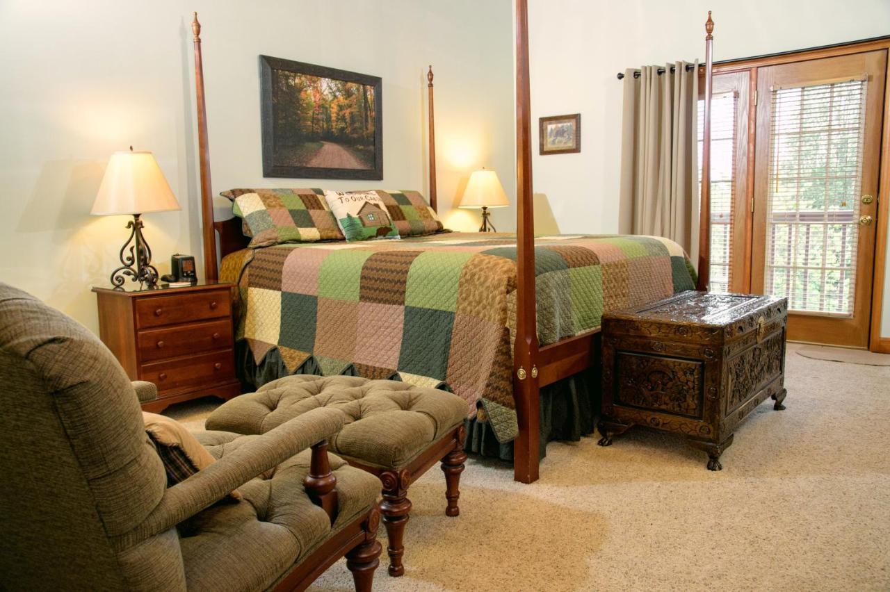 Berry Springs Lodge Севьервилл Экстерьер фото