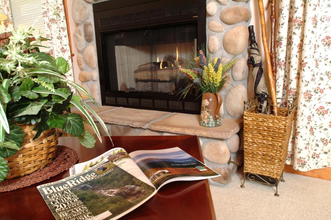 Berry Springs Lodge Севьервилл Номер фото