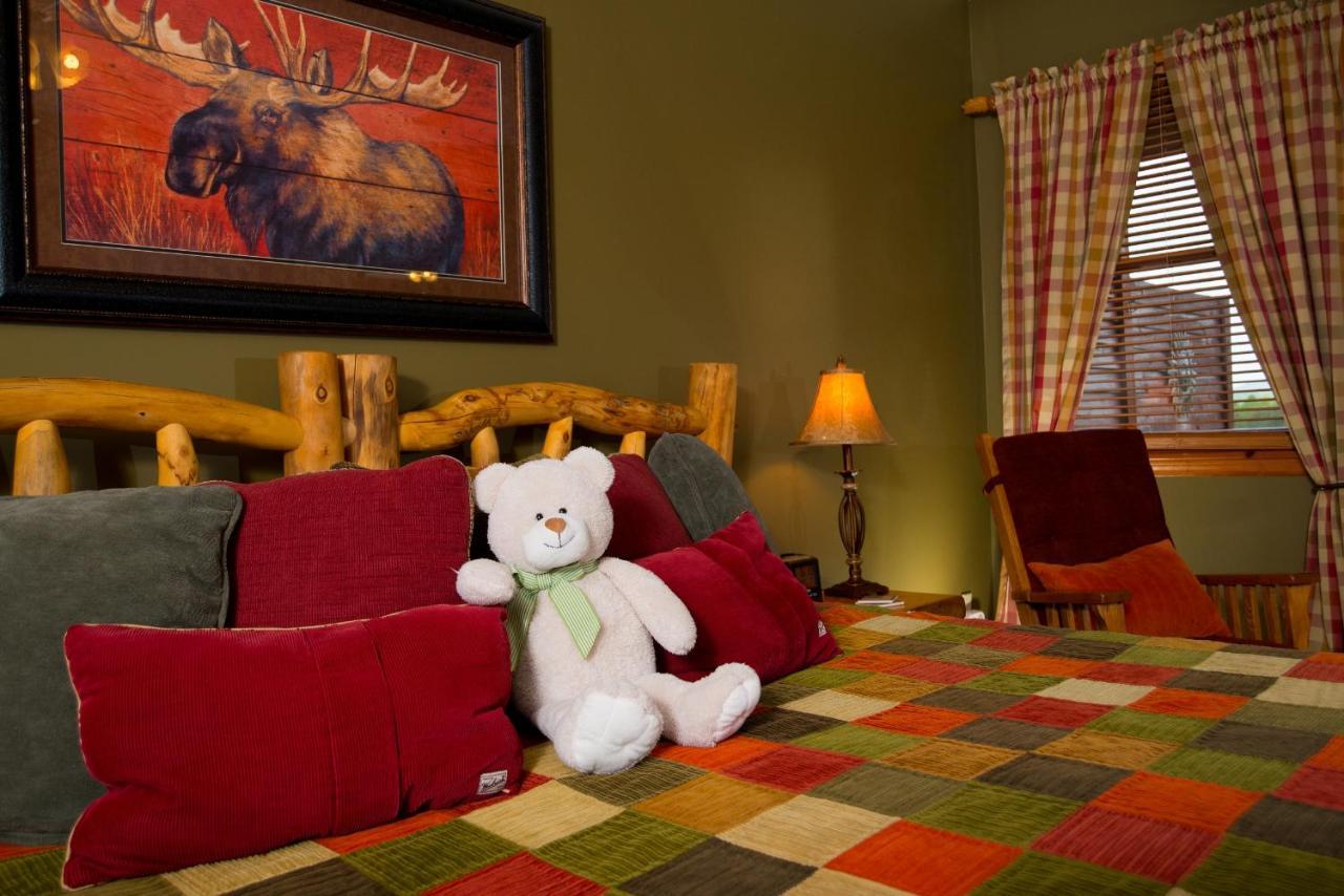 Berry Springs Lodge Севьервилл Экстерьер фото