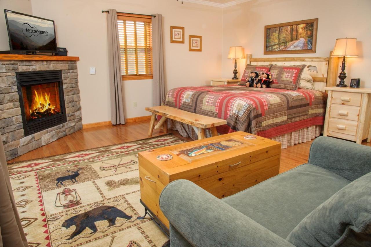Berry Springs Lodge Севьервилл Номер фото
